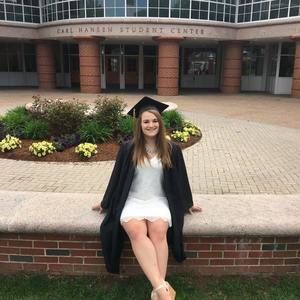 Meet your Posher, Jade